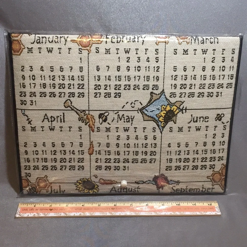Vintage Y2K Boyds Bears Ain’t Life Sweet Tapestry Wall Calendar With Sunflowers